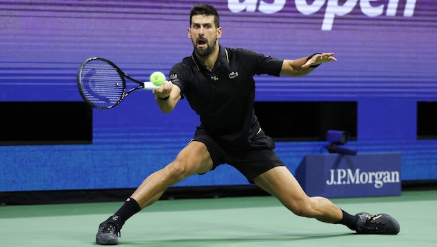 Novak Djokovic zieht ins Halbfinale ein.
