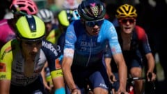 Chris Froome (Mitte) stürzte schwer.
