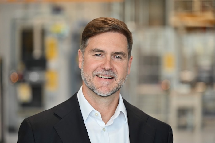 Manager Klaus von Moltke leitet das Motorenwerk der BMW Group in Steyr.