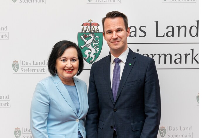 Bildungsdirektorin Meixner und Landesrat Hermann (FPÖ) sind bereit für das neue Schuljahr.