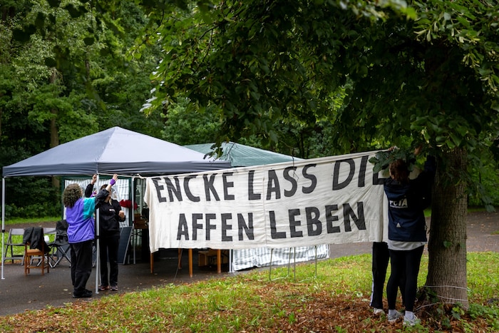Tierschutzaktivisten hatten vor dem Zoo Nürnberg ein Protestcamp errichtet.