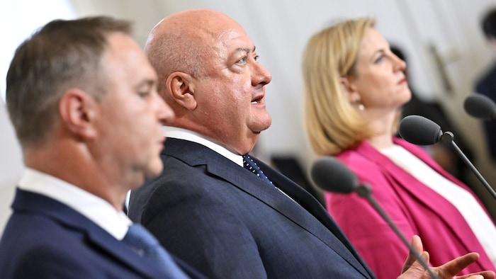 So richtig angekommen ist die Regierung bislang nicht: Schwarz-Rot-Pink schafft es einfach nicht ...