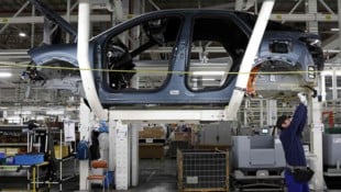 Wegen der Drosselung der Entwicklungspläne für Elektroautos fielen in der zweiten Jahreshälfte ...