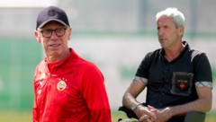 Peter Stöger steht mit Rapid an der Tabellenspitze der Bundesliga. Ex-Kicker Michael Konsel ...