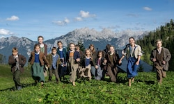 Die Hirtenkinder tauchen voll in ihre Rollen ein.