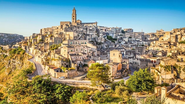 Wenn die Sonne auf die Felsen brennt, wirkt Matera wie aus einer anderen Zeit. Die Sassi ...