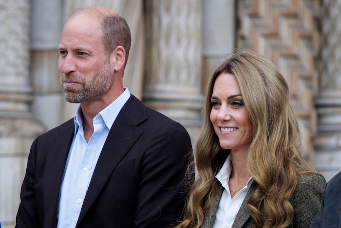 Mit deutlich hellerem Haar hatte Kate bei ihrem ersten Auftritt nach den Sommerferien an der ...