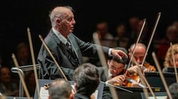 Daniel und Michael Barenboim (hinter Hand) bei einem gemeinsamen Auftritt