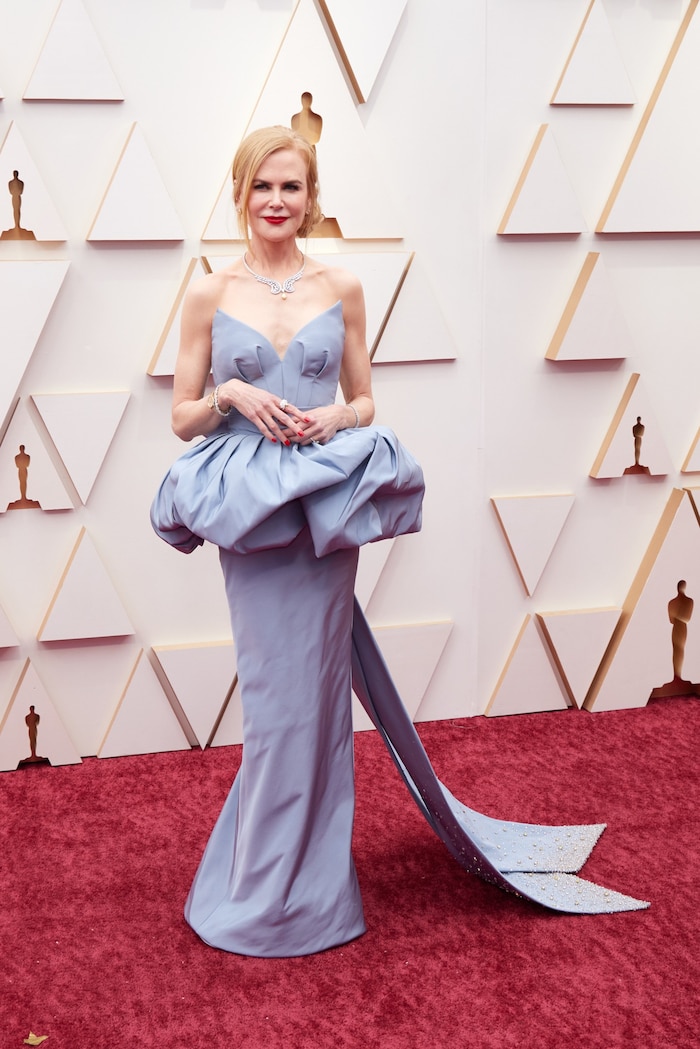 Nicole Kidman 2022 bei den Oscars in einer Robe von Armani