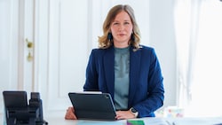 Claudia Plakom von der ÖVP ist seit dem 2. April 2025 Bundesministerin für Europa, Integration ...