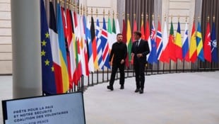 Ukraine-Präsident Wolodymyr Selenskyj und sein französischer Amtskollege Emmanuel Macron