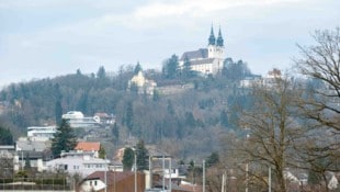 Der Blick auf die Kirche am Pöstlingberg war beim Kauf des 3,5 Millionen teuren Hauses in ...