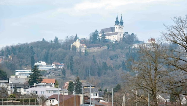 Der Blick auf die Kirche am Pöstlingberg war beim Kauf des 3,5 Millionen teuren Hauses in ...