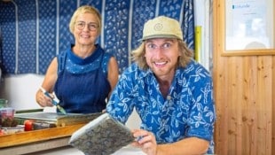 Felix Wagner und Mutter Maria arbeiten derzeit im Betrieb und erhalten das Handwerk des ...
