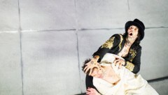 „bumm tschak“: Max Simonischek als Josef (im Bild mit Thiemo Strutzenberger, li)