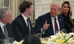 Unter den Gästen bei dem Dinner war auch Facebook-Gründer Mark Zuckerberg.
