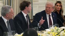 Unter den Gästen bei dem Dinner war auch Facebook-Gründer Mark Zuckerberg.