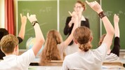 Schüler stellen Fragen. Blöd nur, dass es nicht auf alle Fragen eine Antwort gibt.