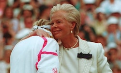 Von den 1970er-Jahren bis 2001 prägte die Herzogin das Bild von Wimbledon – als sie traditionell ...
