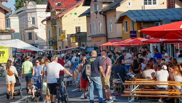 In der Maxglaner Hauptstraße wird es heute gesellig