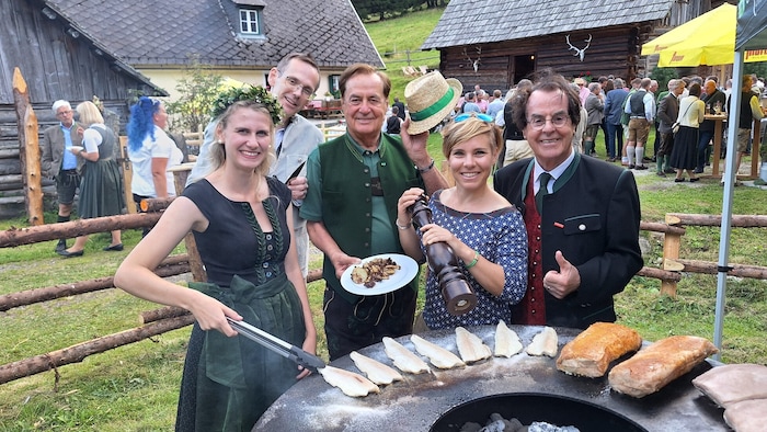 Vici Kaltenegger (die auch das herrliche Brot selbst gebacken hatte!), Oliver Kröpf ...