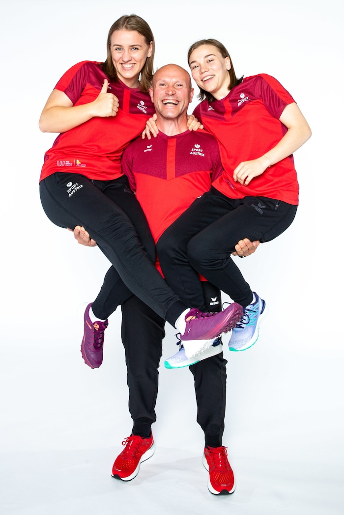 Mit Schwester Lisa und Papa Ferdinand (v. li.) wird Anna weiter trainieren.