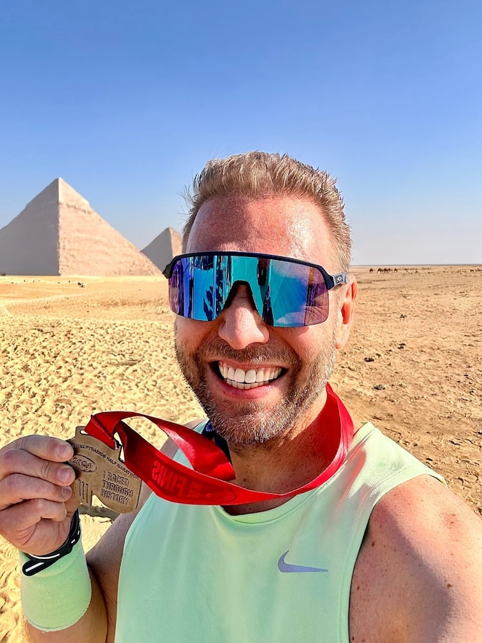 Ronny Leber lief vergangenes Jahr im Dezember den Markez Pyramids Hlf Marathon in Ägypten.