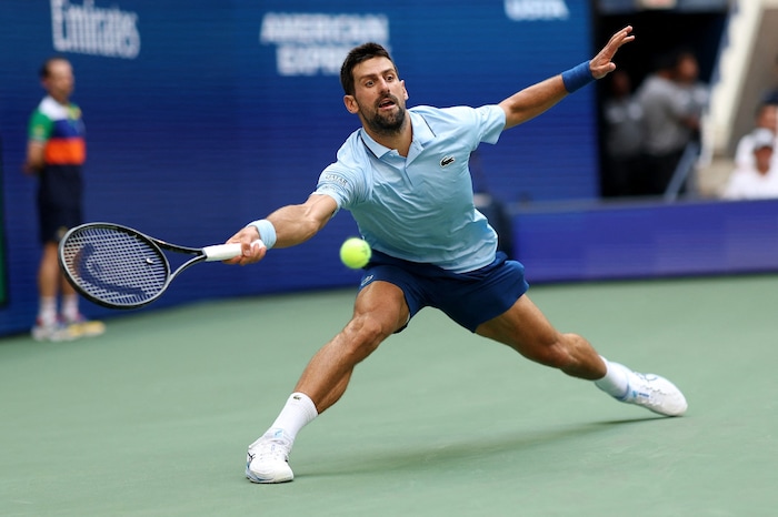 Novak Djokovic streckte sich gegen Carlos Alcaraz vergeblich.