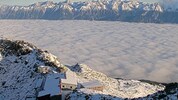 Blick vom Glungezer auf die Nordkette am frühen Samstagvormittag: Unter der dicken Nebeldecke ...