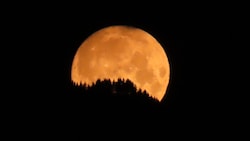 Am Sonntag lässt sich eine totale Mondfinsternis beobachten.