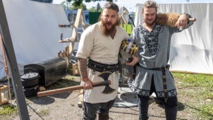 Lagerleben wie anno dazumal: Gewandungen und Ausrüstung gehören dazu.