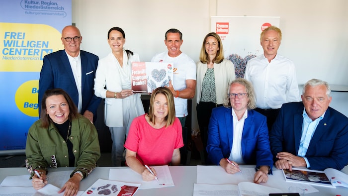 Beherzte Jury: Tiefenbacher, Entenfellner und Jelinek, Schmid, Valeskini mit Gaigg, Stöckl, ...