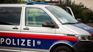 Die Polizei verhörte die vermeintlich neuen Anhängerbesitzer – sie gaben den Diebstahl ...