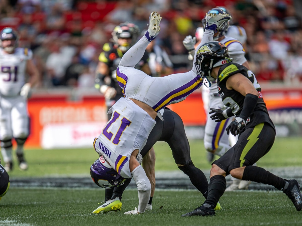 Atq official nude arrived to her place in an OK part of