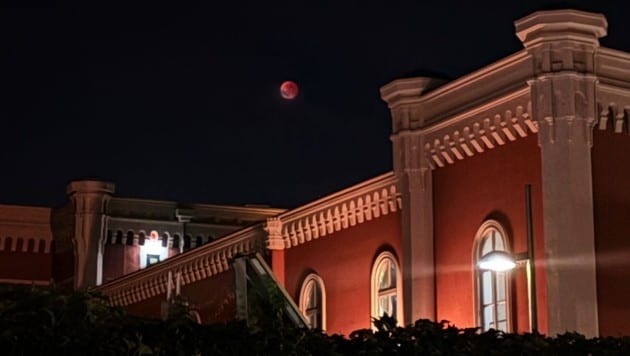 Zunächst gaben sich vor allem über Wien die Wolken als Spielverderber – aber schließlich konnte ...
