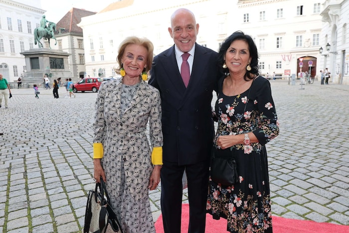 Elisabeth Gürtler (l.), Martin Engelberg, Danielle Spera