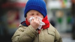 Die Forscher gehen davon aus, dass der Schutz von Kindern vor symptomatischem Corona-Infektionen ...