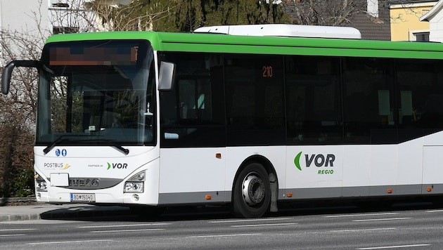 Ein Bus-Crash in Tirol forderte sieben Verletzte.