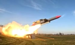 „Flamingos“ sind Eigenbau-Raketen der Ukraine und haben eine Reichweite von 3000 Kilometern.