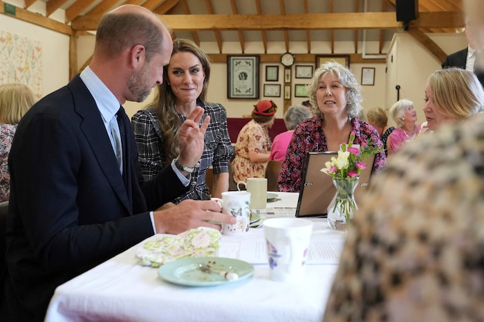 William und Kate teilten Erinnerungen an Queen Elizabeth mit den anwesenden Damen.
