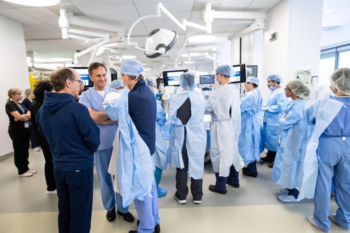 Neurochirurgischer Spezialkurs vereint Expertise aus Österreich und den USA