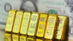 Seit dem Jahreswechsel ist der Goldpreis inzwischen um rund 1000 US-Dollar gestiegen.
