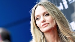 Am roten Teppich wirkte Angelina Jolie bereits nachdenklich – sie kam mit einem sehr ernsten ...