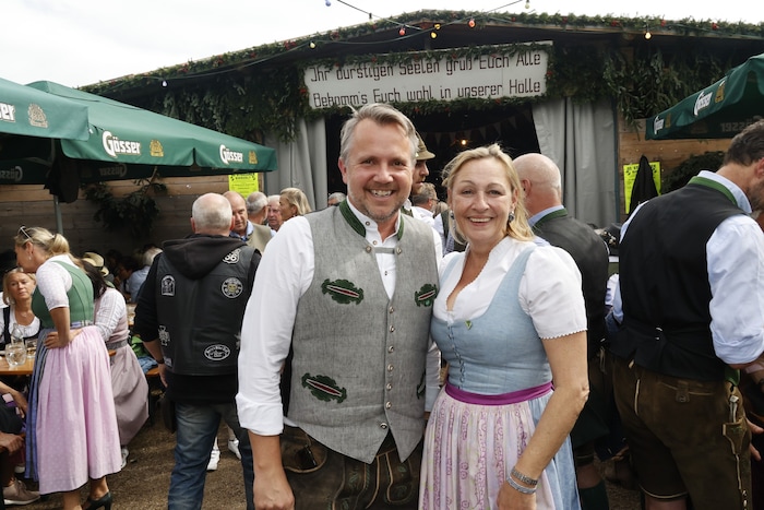 Die steirischen Touristiker haben allen Grund zum Strahlen: Michael Feiertag und Pamela Binder.