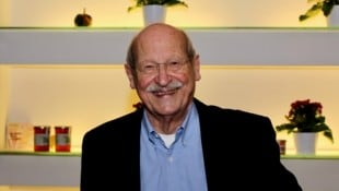 Dramaturg und Theaterwissenschaftler Reinhard Urbach ist gestorben.