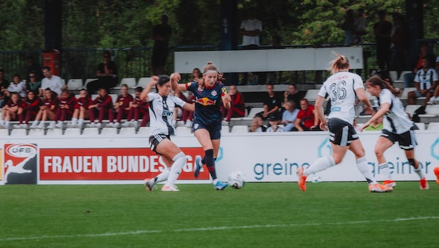 Sara Grabovac (M.) ist Stammspielerin bei Salzburg.