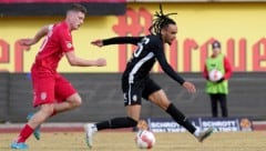 Der Linksverteidiger (re.) wird nach Belgien verliehen.