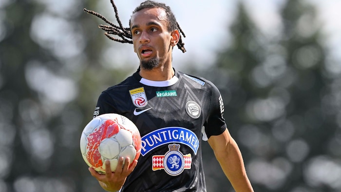 Emran Soglo wird an Zulte Waregem verliehen.