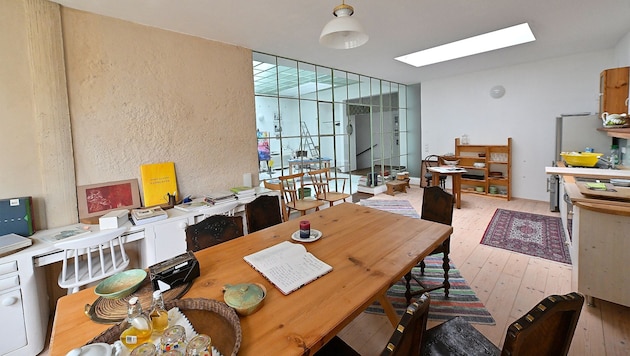 Das Atelier gibt Einblick in das Schaffen der jungen Maria Lassnig.