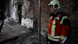 In den oberen Stockwerken des Regierungsgebäudes herrscht große Zerstörung. Doch beinahe wäre ...